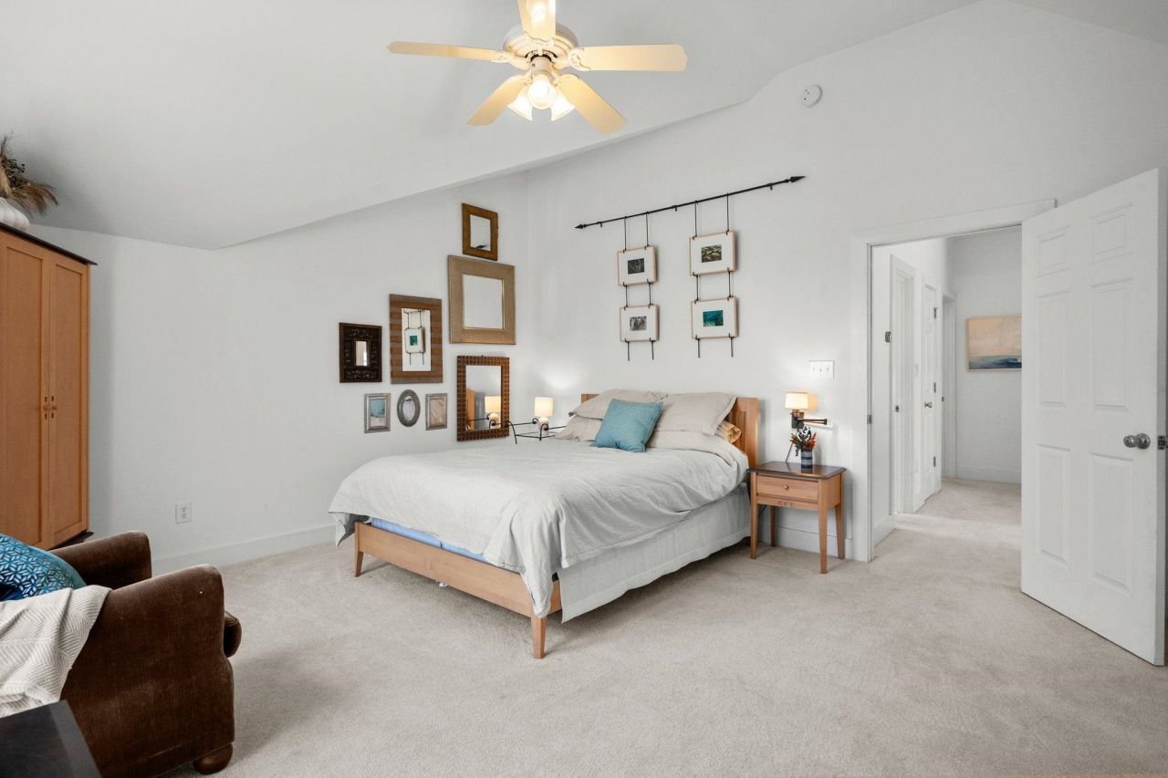 6001 - E5 S Kings Hwy. Photo 31