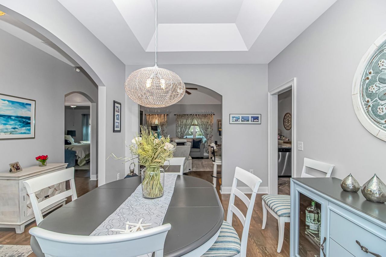 249 Maple Oak Dr. Photo 14