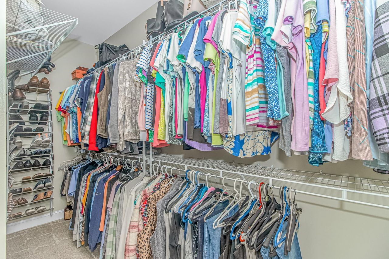 249 Maple Oak Dr. Photo 17