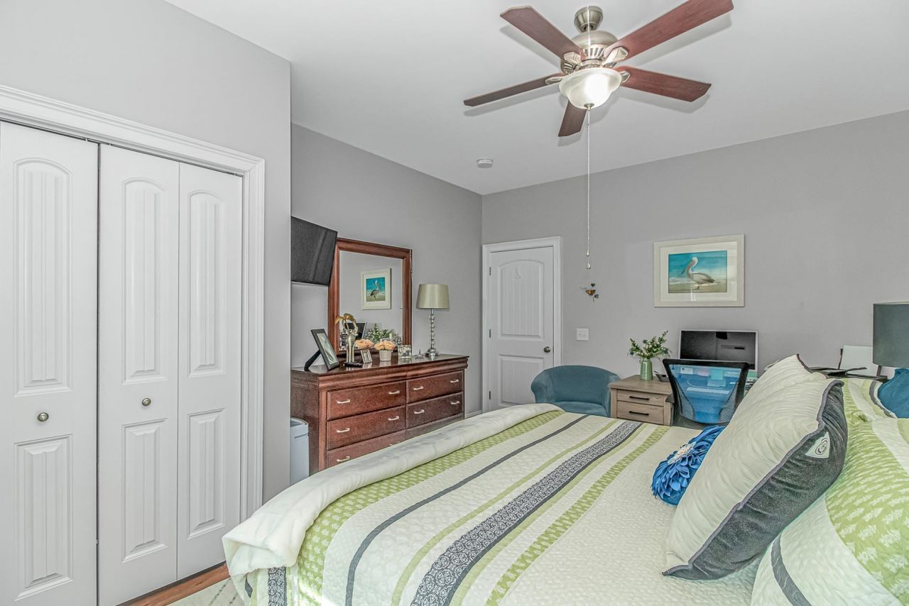 249 Maple Oak Dr. Photo 24