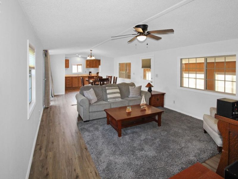 8452 E Bayshore Road, Unit 8, Marblehead, OH 43440 Photo 6