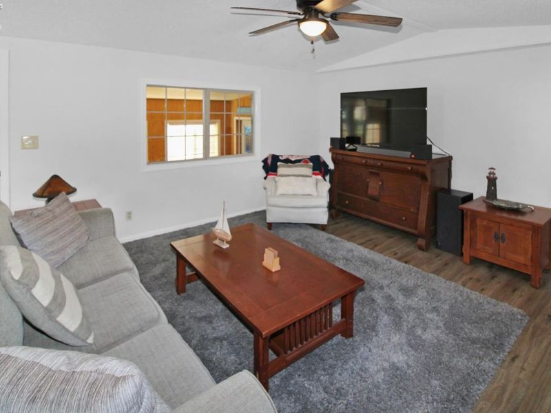 8452 E Bayshore Road, Unit 8, Marblehead, OH 43440 Photo 9