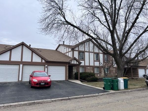 1201 WILLIAMSPORT Drive , Unit 2, Westmont, IL 60559