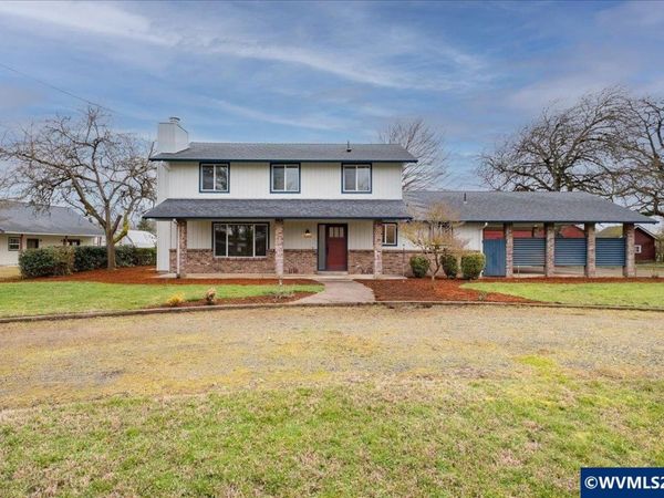 93419 River Rd, Junction City, OR 97448