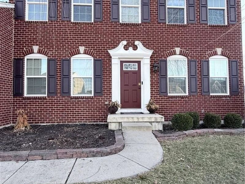 8190 Bushclover Drive, Tipp City, OH 45371 Photo 1