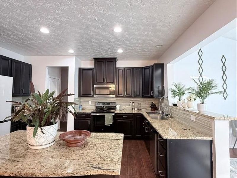 8190 Bushclover Drive, Tipp City, OH 45371 Photo 11