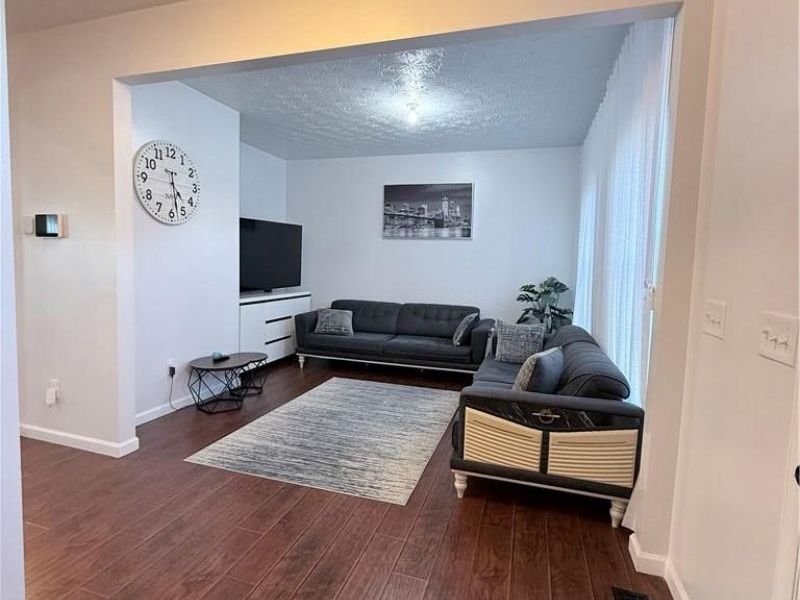 8190 Bushclover Drive, Tipp City, OH 45371 Photo 5