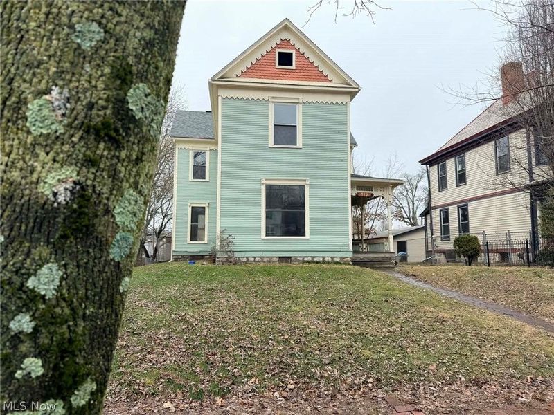 715 Brighton Boulevard, Zanesville, OH 43701 Photo 2