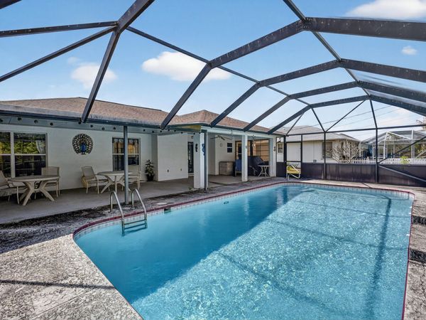 459 SE Nome Drive, Port St. Lucie, FL 34984