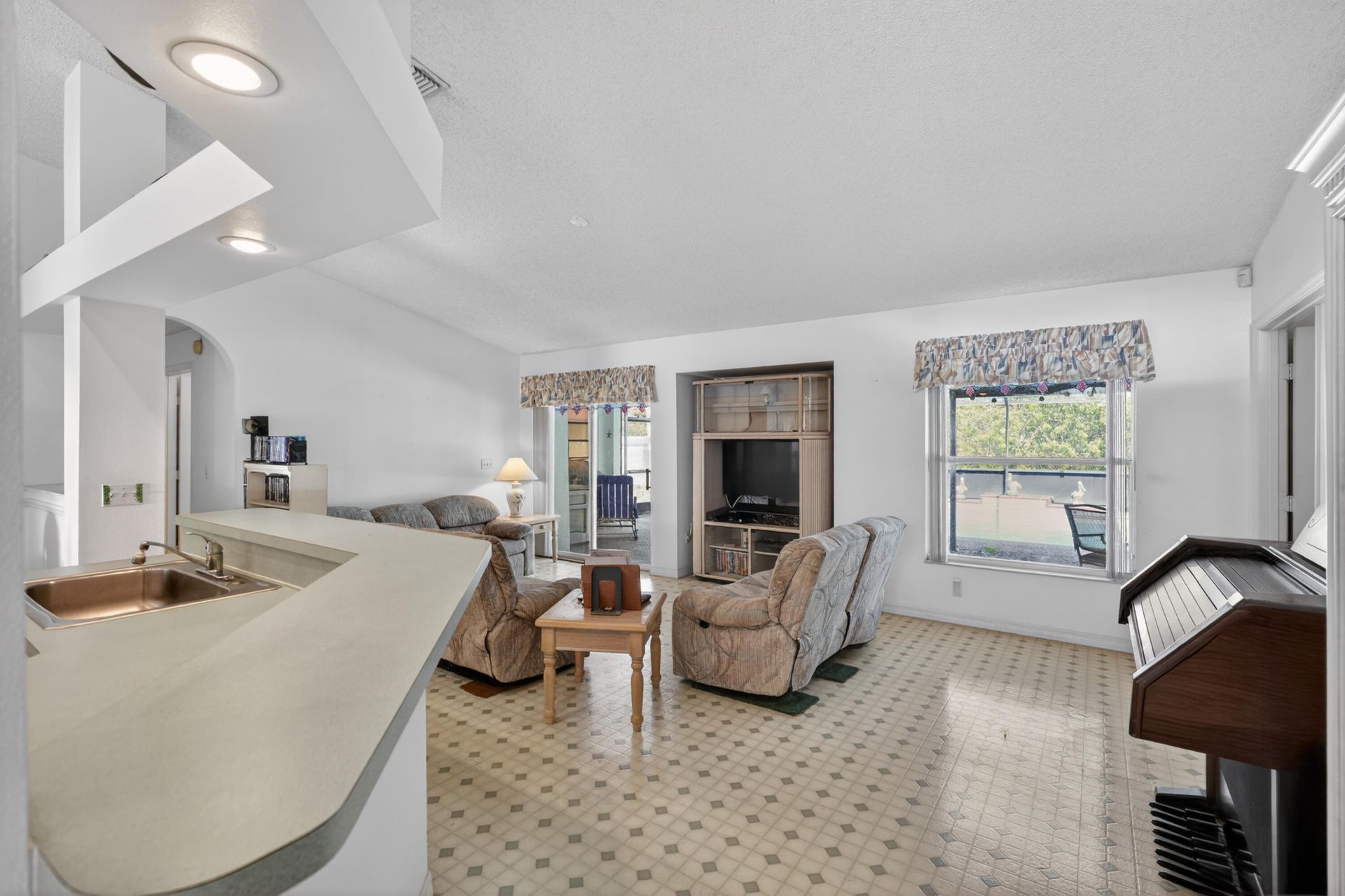 459 SE Nome Drive, Port Saint Lucie, FL 34984 Photo