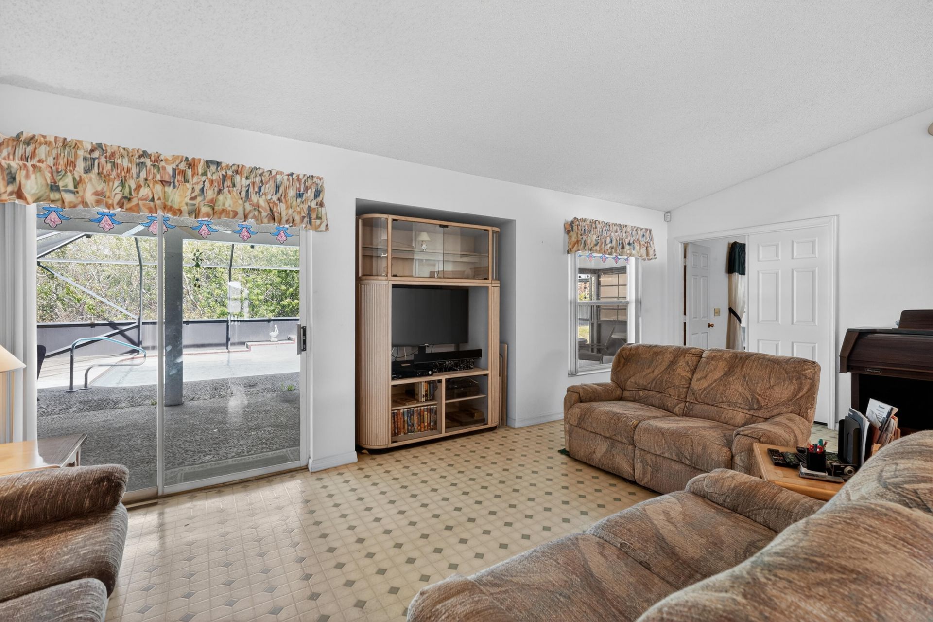 459 SE Nome Drive, Port Saint Lucie, FL 34984 Photo