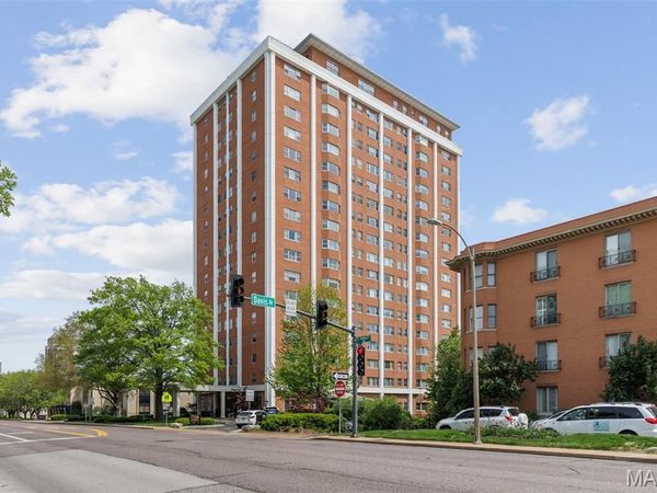 710 S Hanley Road , Unit 7B, St Louis, MO 63105