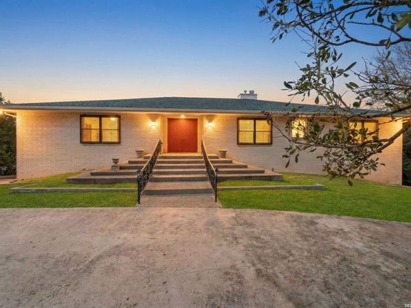 85 Mission, New Braunfels, TX 78130