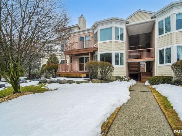 69 Turnberry Road 2, Unit 2, LITTLE FALLS, NJ 07424