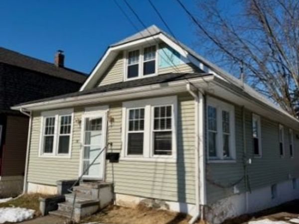 58 Stanley Rd, North Caldwell, NJ 07006