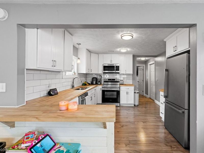 1887 Hillsdale Drive, Twinsburg, OH 44087 Photo 12