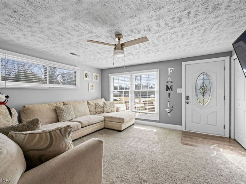 1887 Hillsdale Drive, Twinsburg, OH 44087 Photo 4