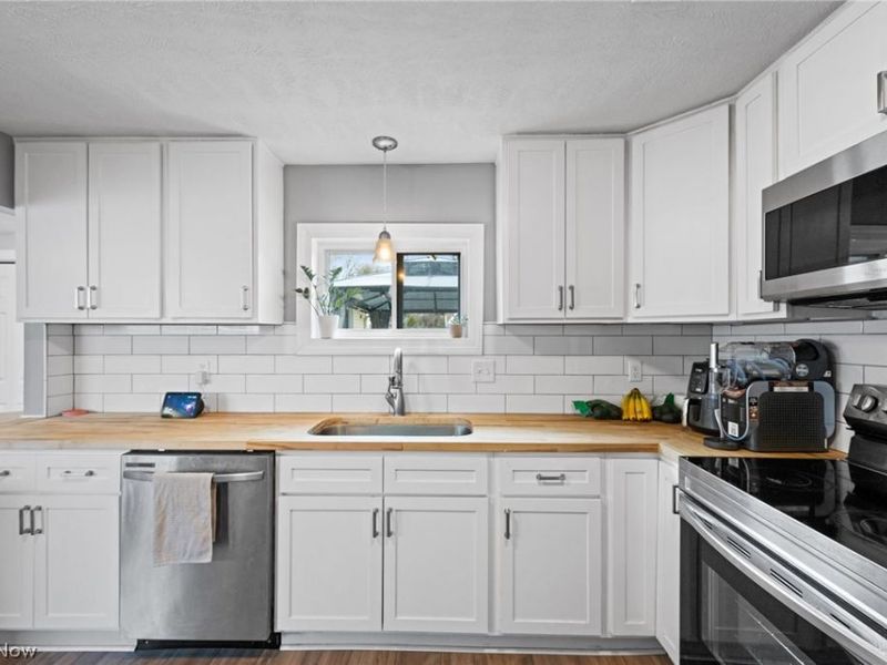 1887 Hillsdale Drive, Twinsburg, OH 44087 Photo 9