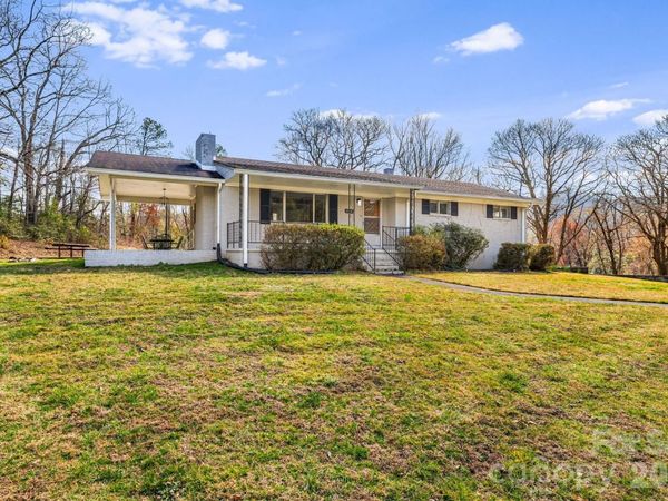 10581 Boylston Highway, Mills River, NC 28759