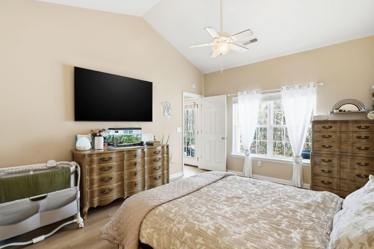 8741 Grassy Oak Trail Photo 17