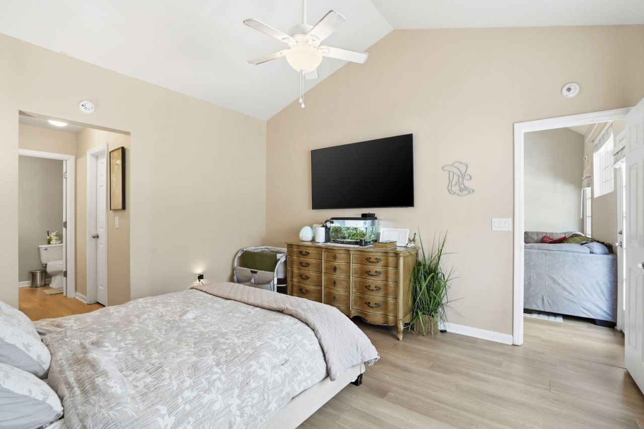 8741 Grassy Oak Trail Photo 18