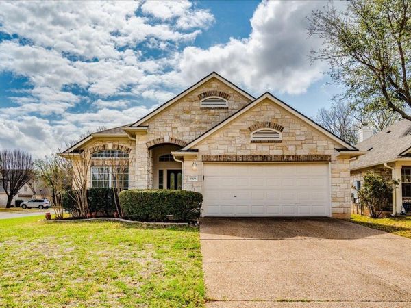 1903 Wood Glen DR, Round Rock, TX 78681