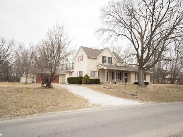 425 Leclaire Street, Warsaw, IL 62379