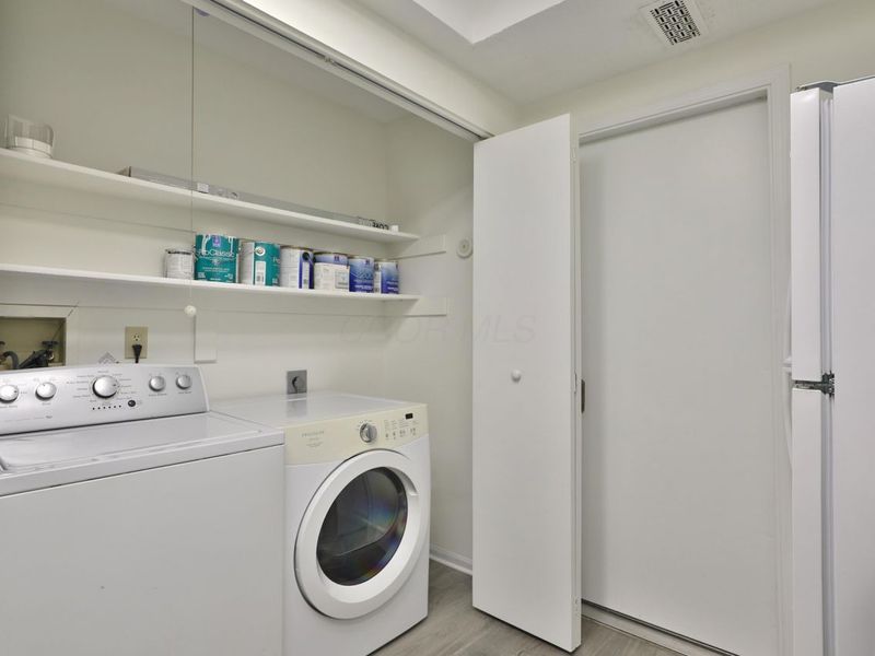 2667 Trottersway Drive , Columbus, OH 43235 Photo 22