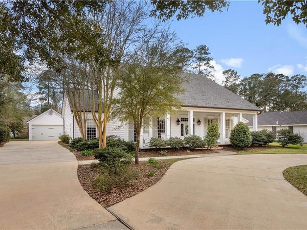 554 BEAU CHENE Drive, Mandeville, LA 70471