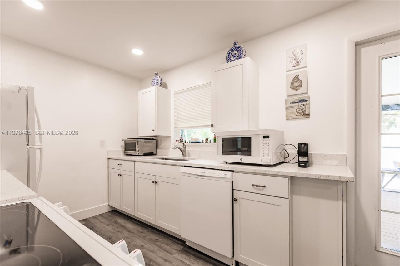 1942 Roseate Ln , Sanibel, FL 33957 Photo