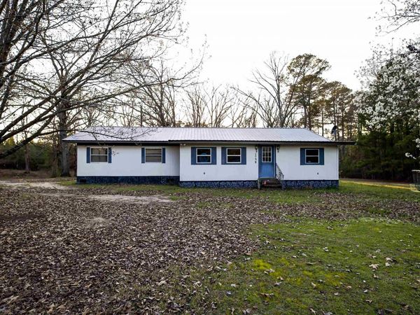 1798 Ouachita 67, Camden, AR 71701