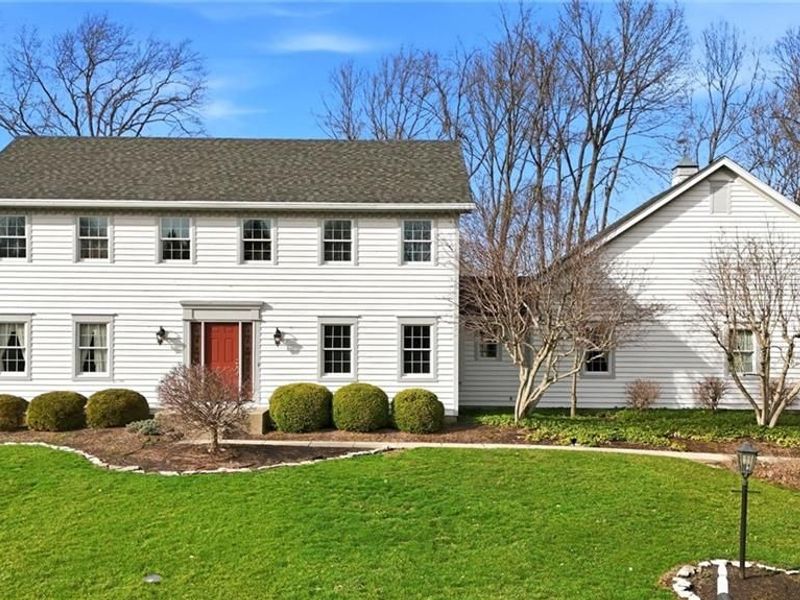 5019 Parkview Court, Dayton, OH 45458 Photo 2