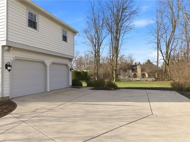 5019 Parkview Court, Dayton, OH 45458 Photo 4