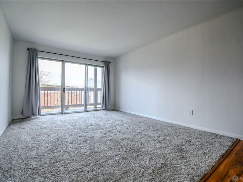 5655 E Coach Drive, Unit I, Kettering, OH 45440 Photo 11