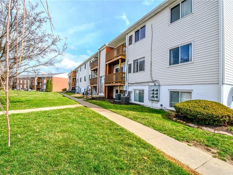 5655 E Coach Drive, Unit I, Kettering, OH 45440 Photo 26