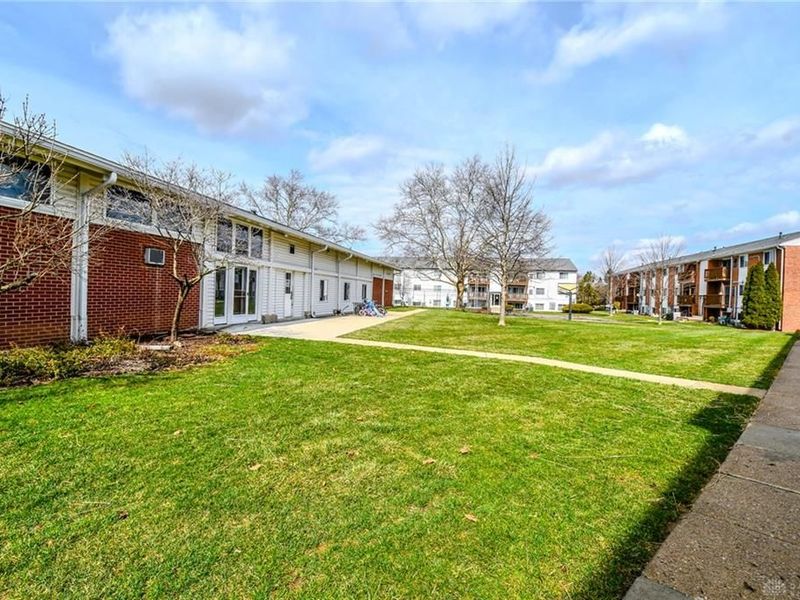 5655 E Coach Drive, Unit I, Kettering, OH 45440 Photo 28