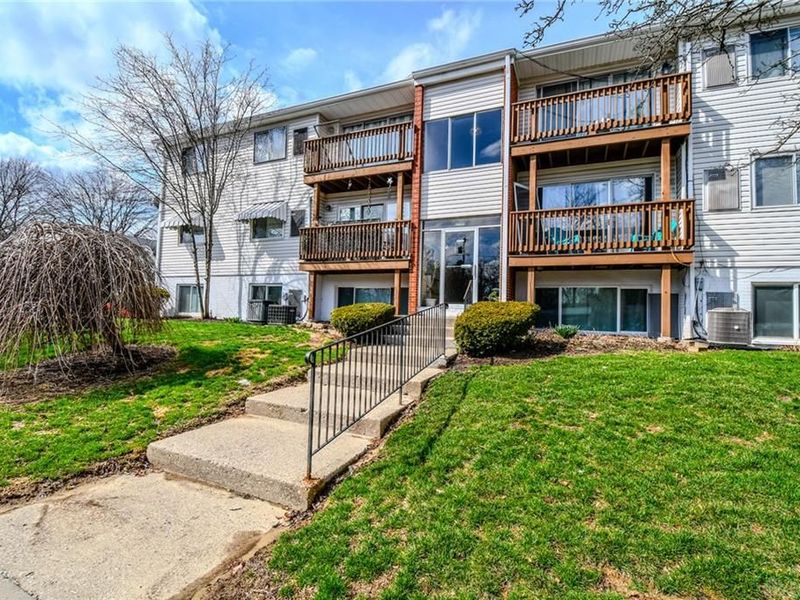 5655 E Coach Drive, Unit I, Kettering, OH 45440 Photo 3