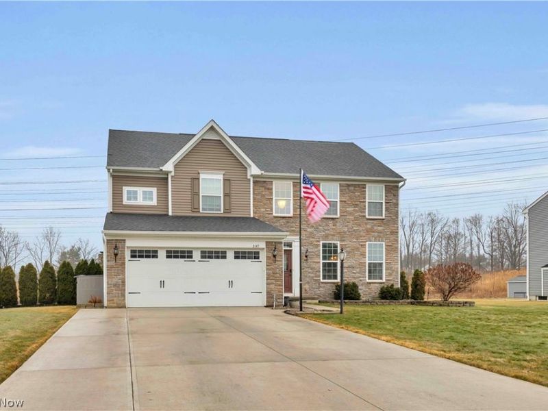 3147 Fairview Drive, Avon, OH 44011 Photo 2