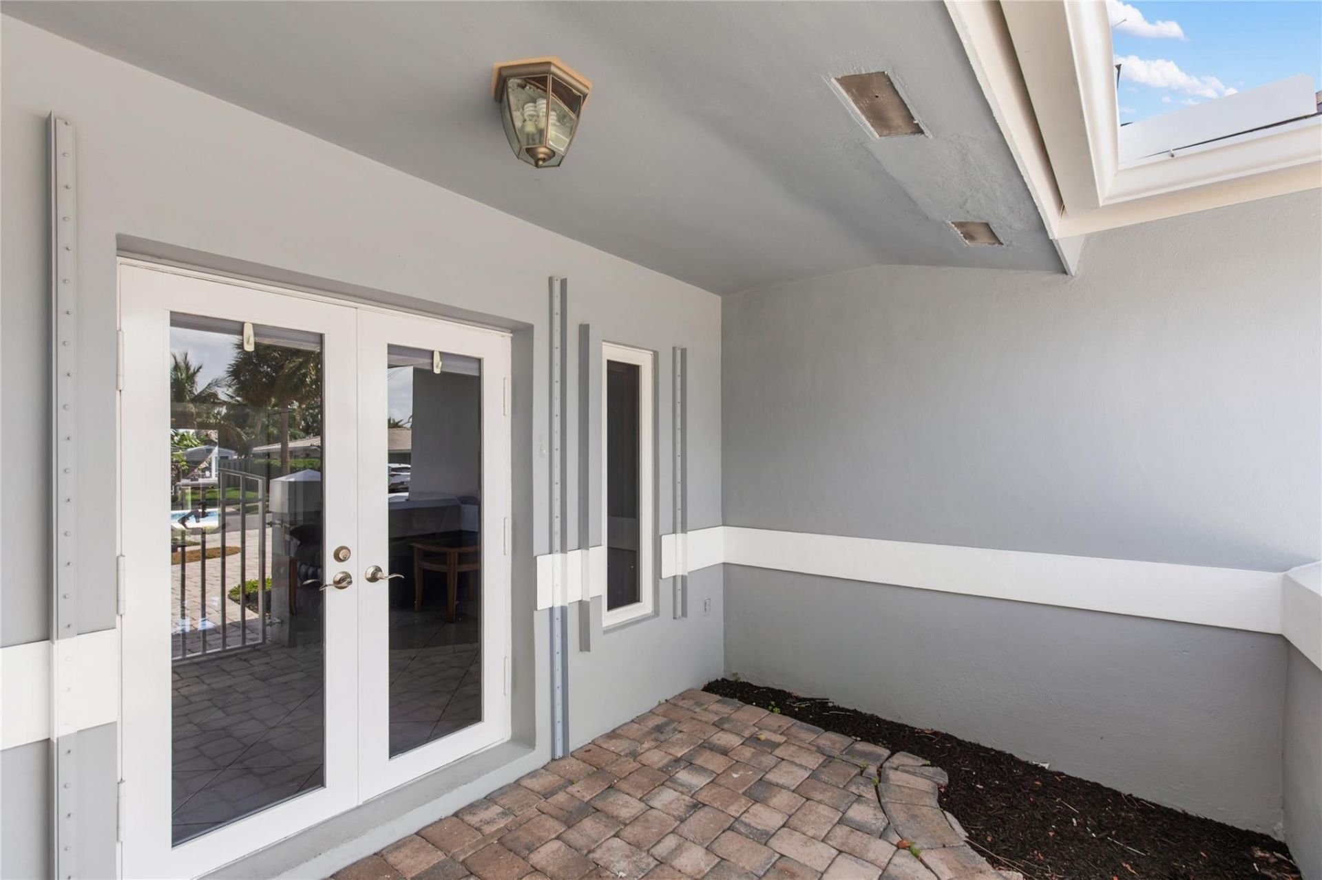 360 SE 5th Avenue, Pompano Beach, FL 33060 Photo