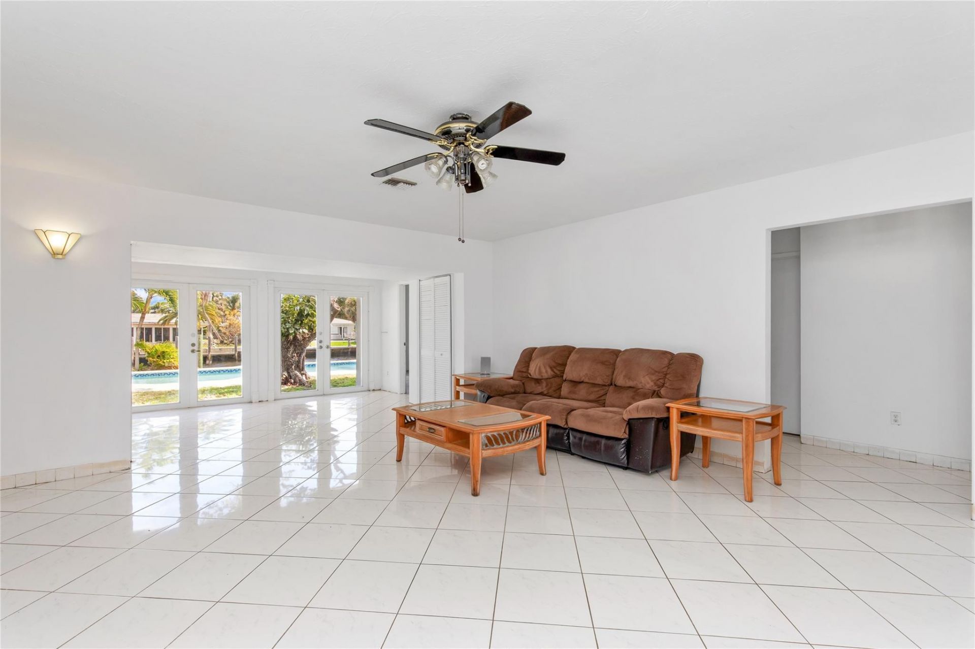 360 SE 5th Avenue, Pompano Beach, FL 33060 Photo