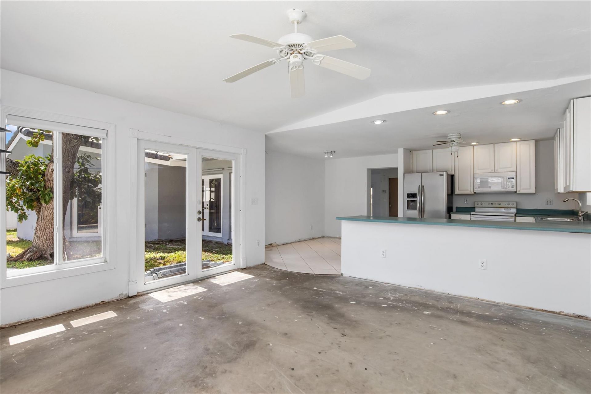 360 SE 5th Avenue, Pompano Beach, FL 33060 Photo