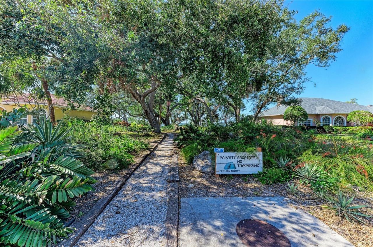 7921 4th Avenue W, Bradenton, FL 34209 Photo