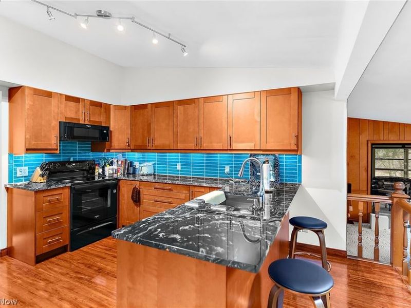 2479 Tibbetts Wick Road, Girard, OH 44420 Photo 14