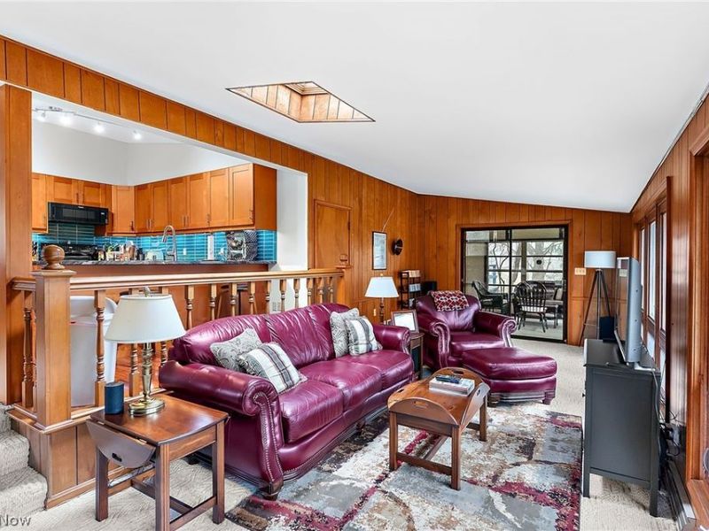 2479 Tibbetts Wick Road, Girard, OH 44420 Photo 16