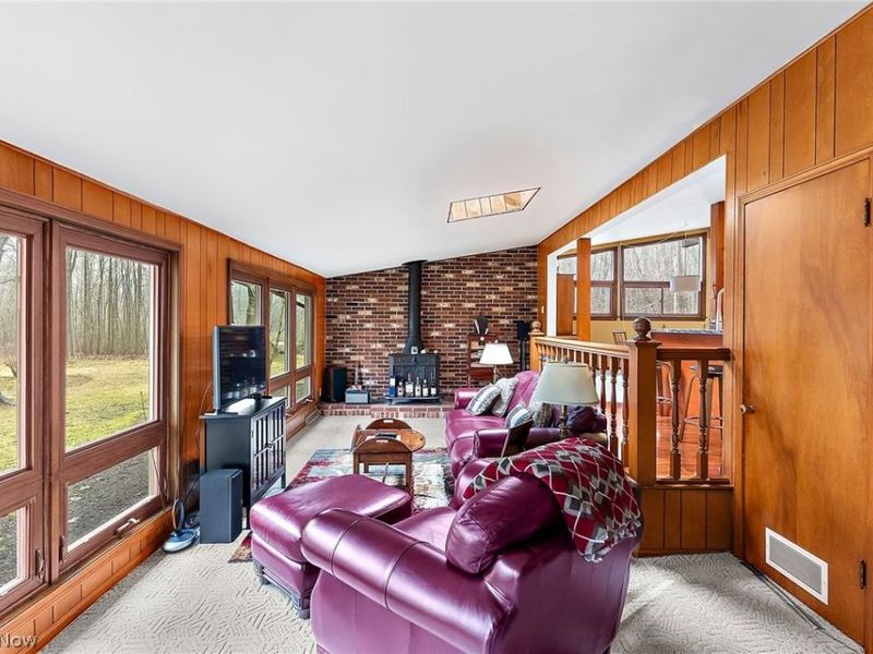 2479 Tibbetts Wick Road, Girard, OH 44420 Photo 17