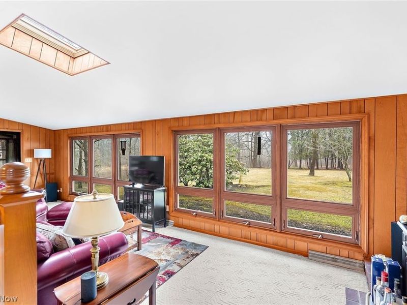 2479 Tibbetts Wick Road, Girard, OH 44420 Photo 18