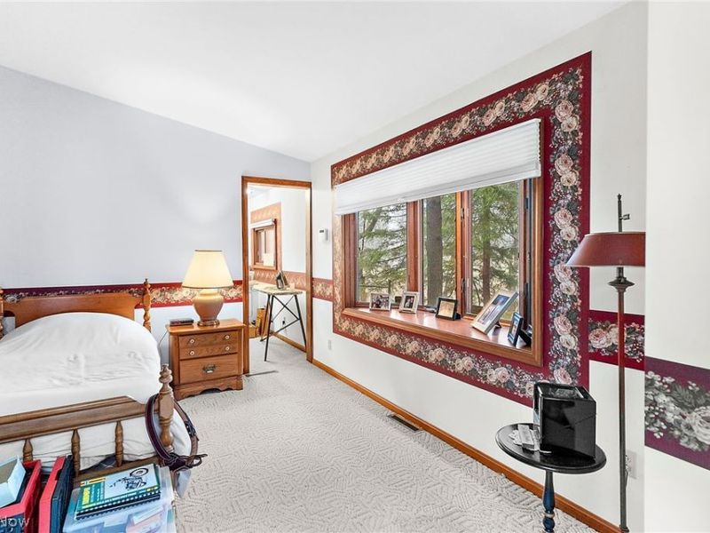 2479 Tibbetts Wick Road, Girard, OH 44420 Photo 21