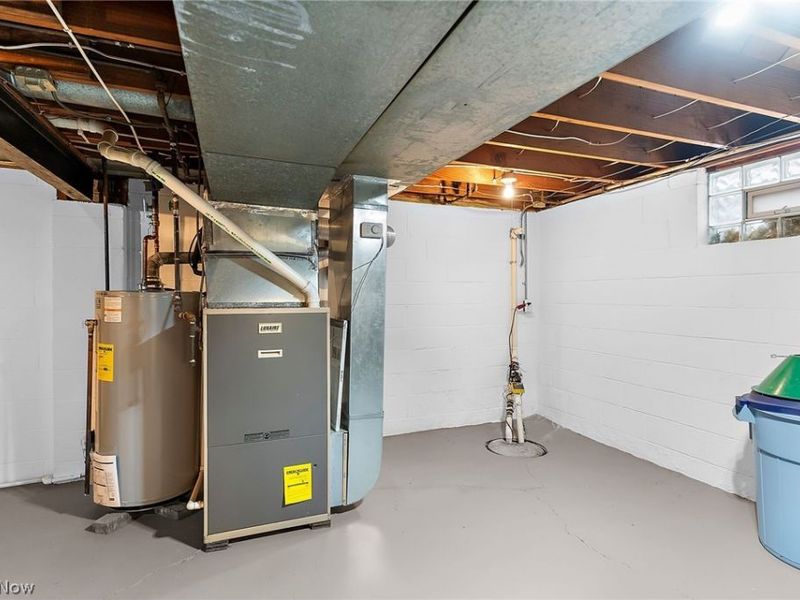 2479 Tibbetts Wick Road, Girard, OH 44420 Photo 30