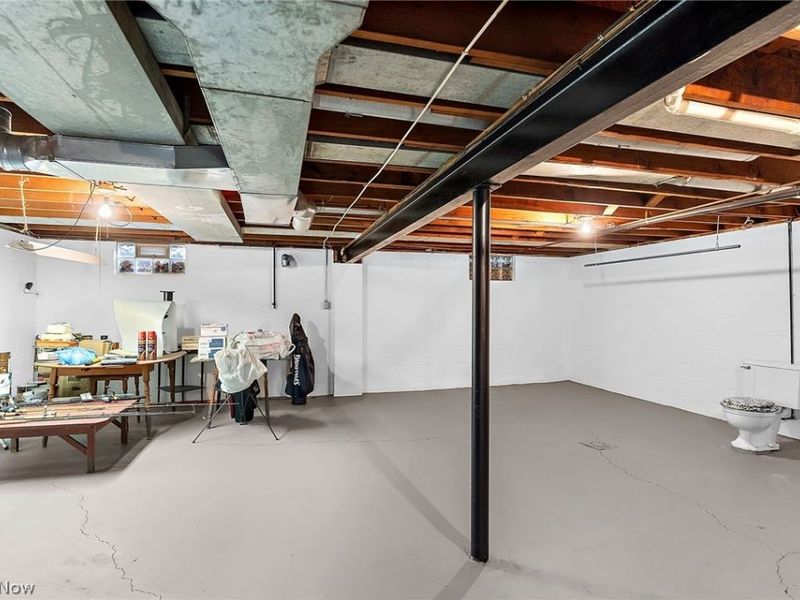 2479 Tibbetts Wick Road, Girard, OH 44420 Photo 31