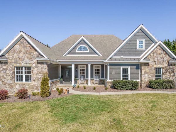 2129 Highland Falls Court, Johnson City, TN 37615